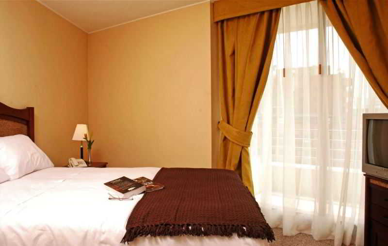 Versalles Suites