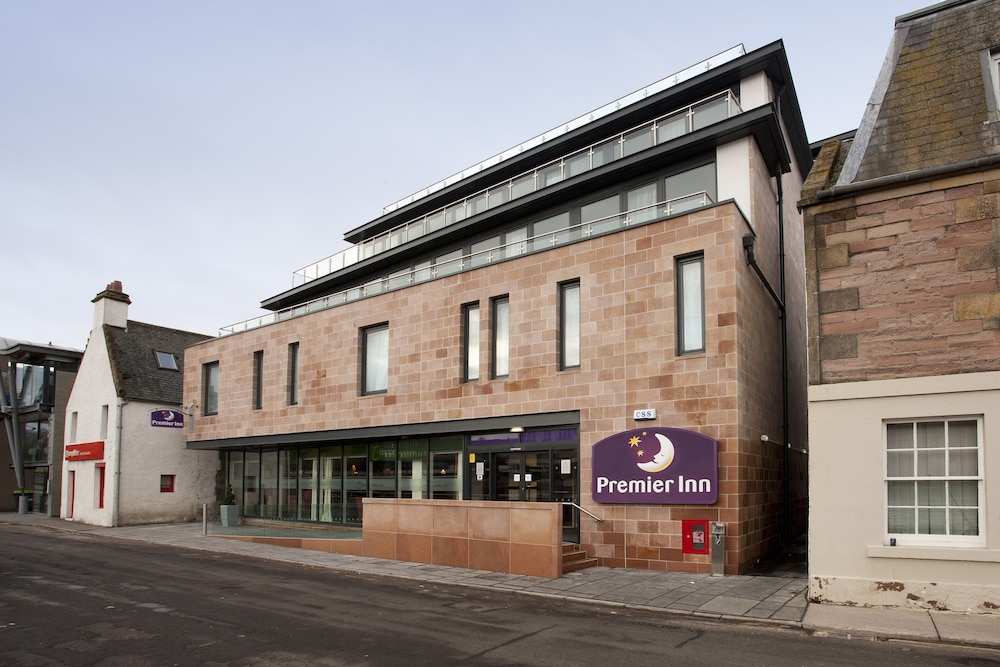 Premier Inn Inverness Centre - River Ness