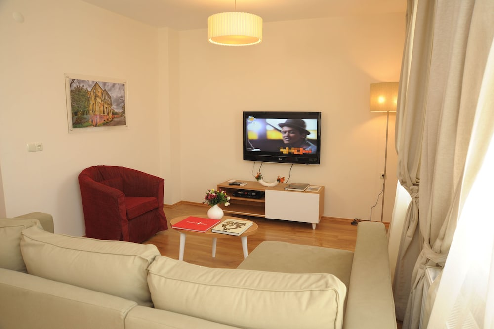 Three Apples Taksim Residence