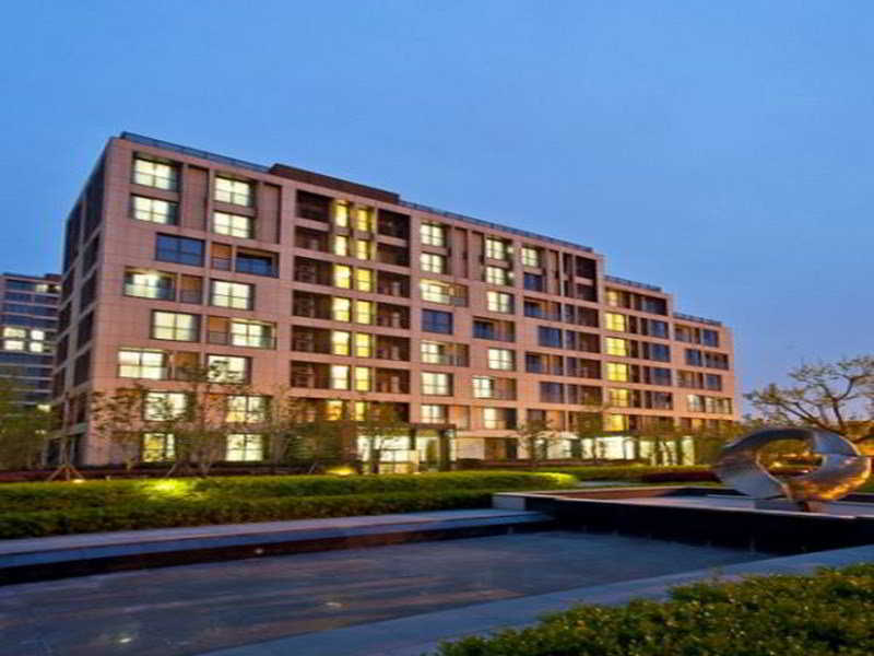Acme Expo Riverside Apartments