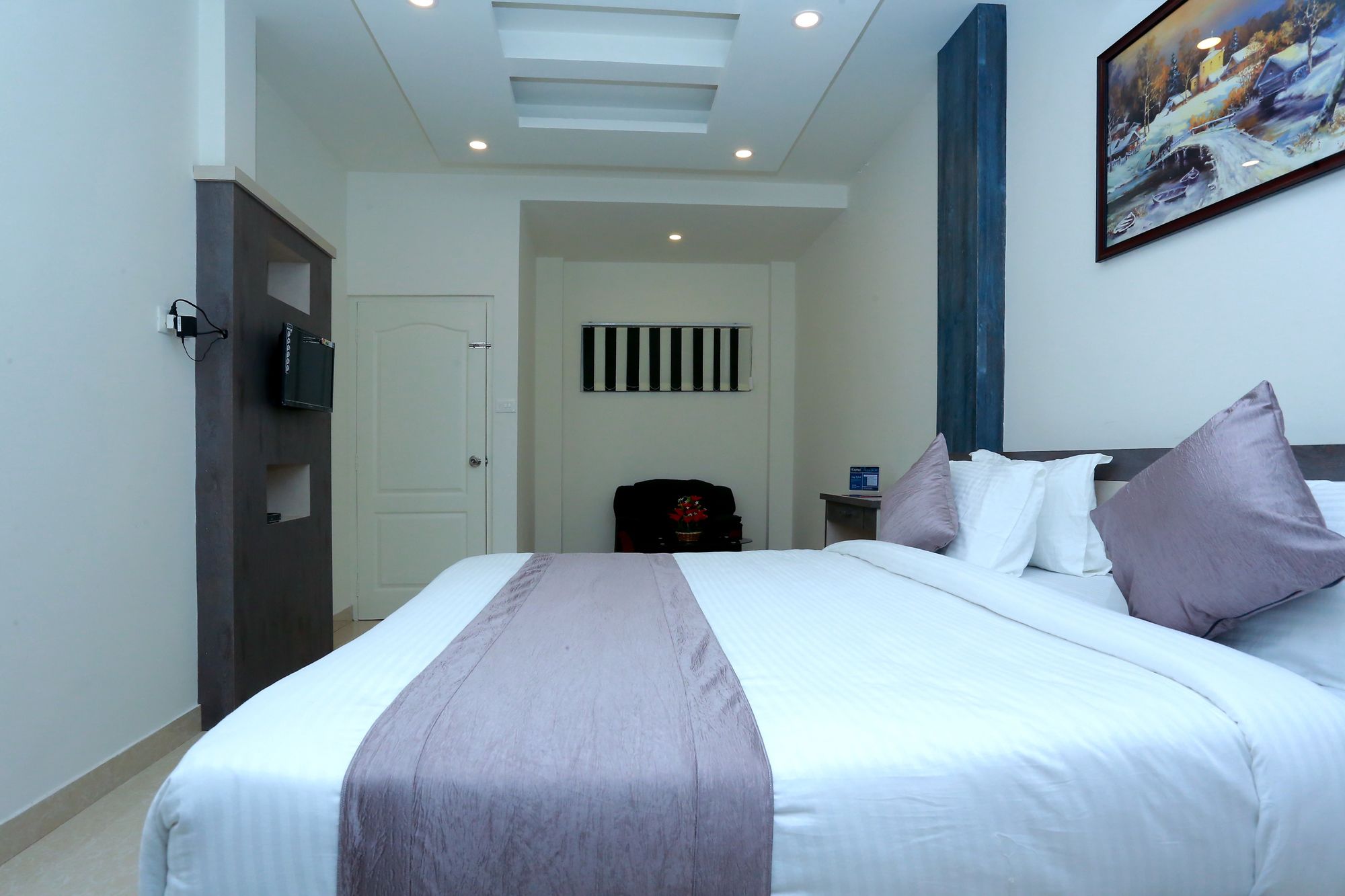 Caprice Residency