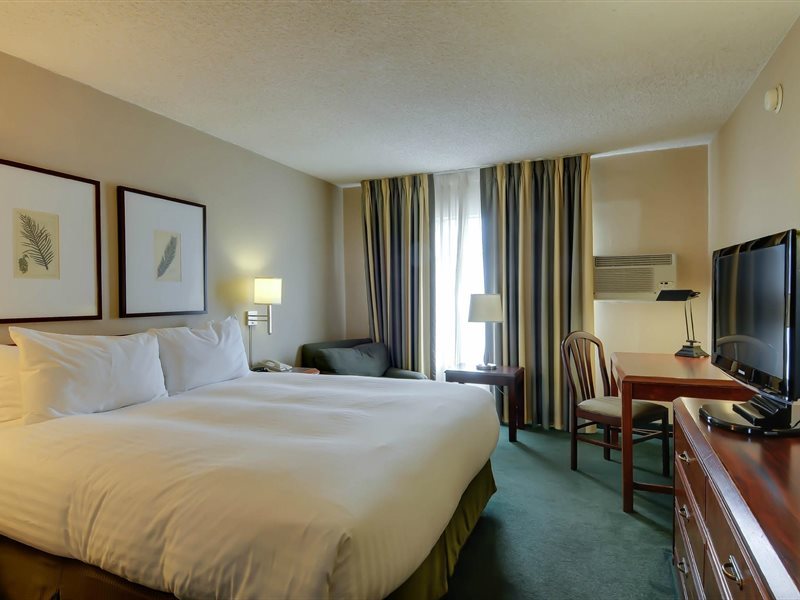 Sea Harbor Hotel