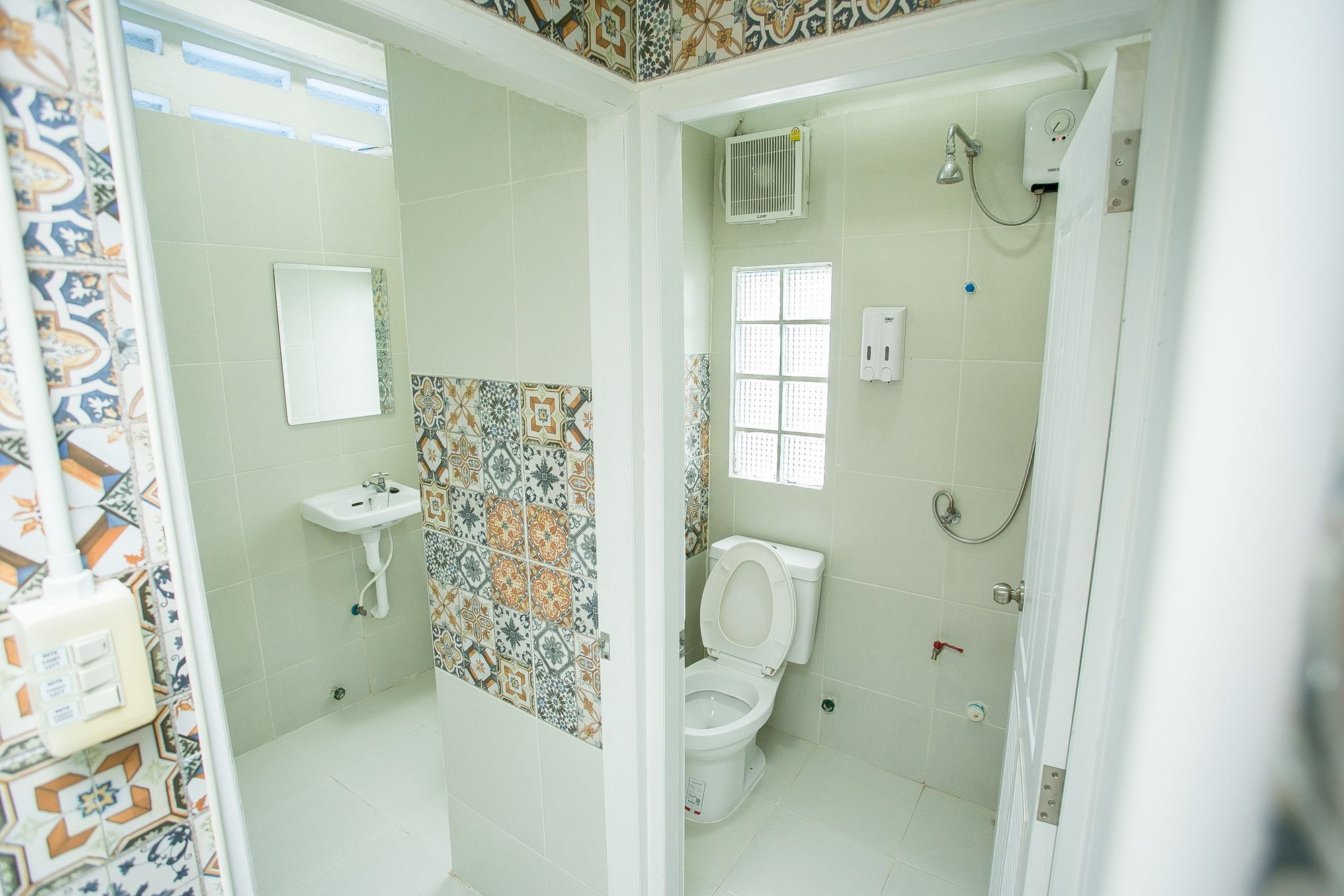 AlphaBed Hostel