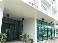 A Port Studio Airport Hotel