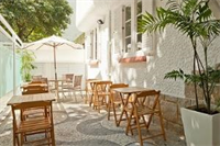 Leblon All Suites Design Hostel
