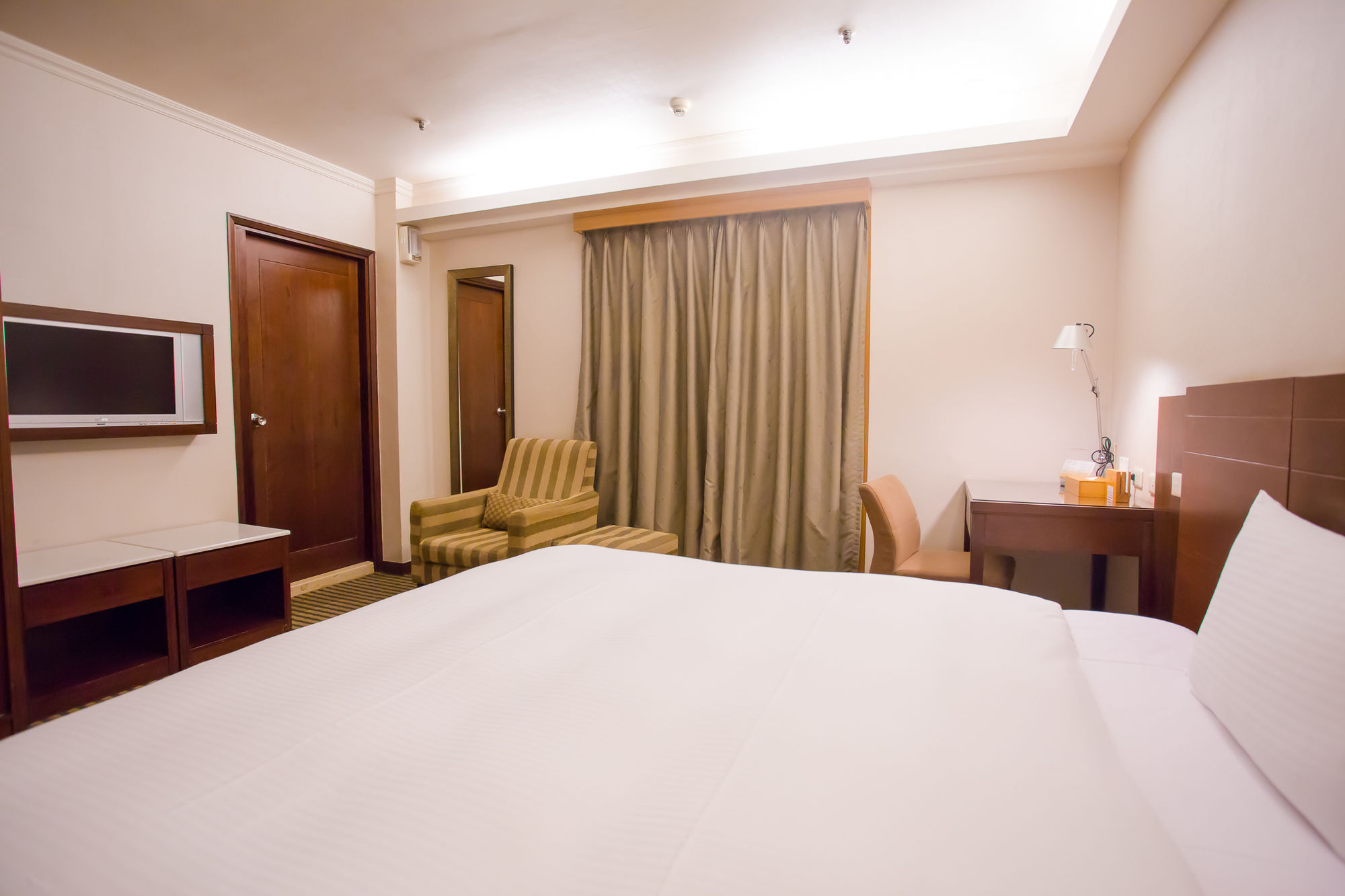 Debao Business Hotel