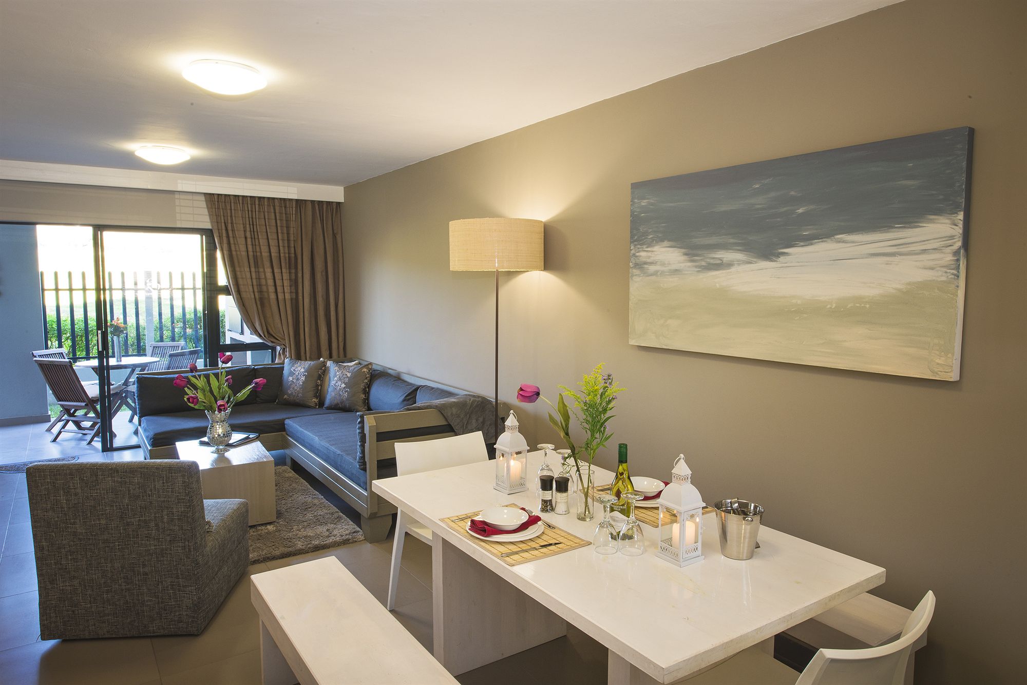 Burgundy Luxury Apartments