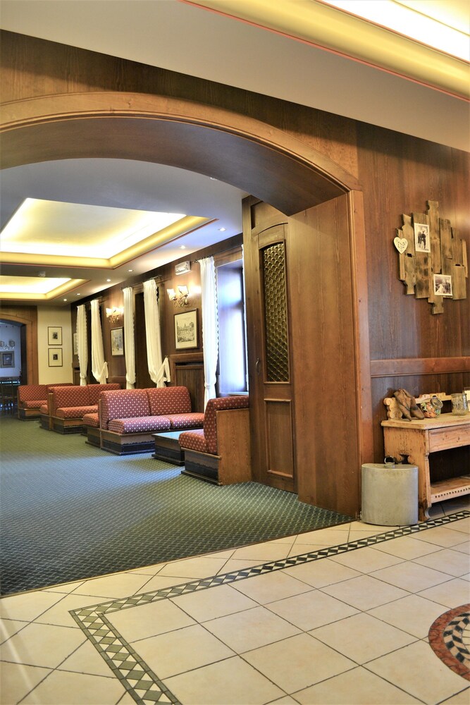 Hotel Serena