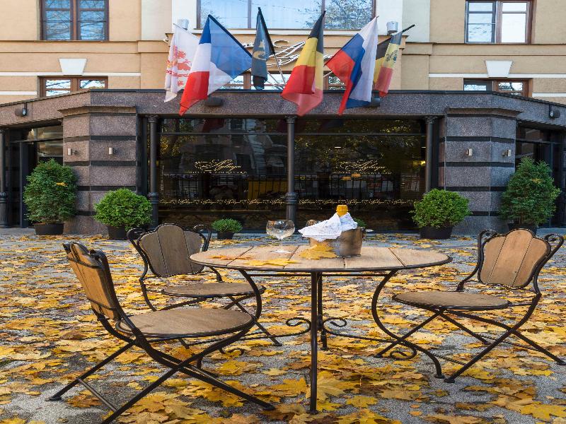 Aglaya Hotel & Courtyard