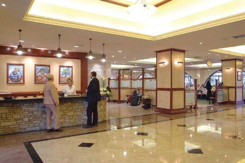 Navarria Hotel