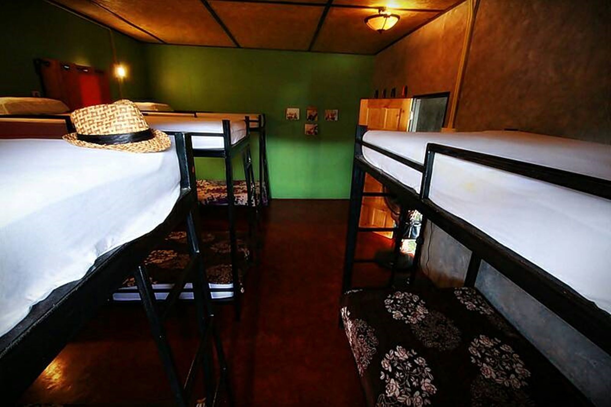Baan Chalok Hostel