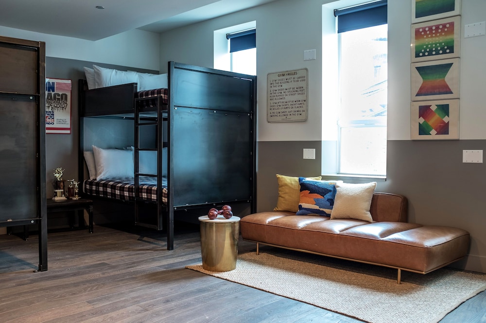 The Chicago Hotel Collection - River North