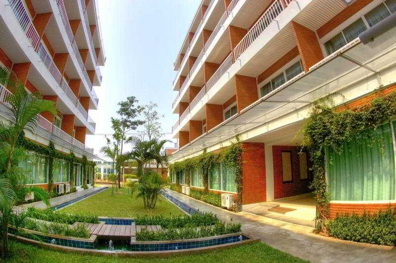 B2 Resort