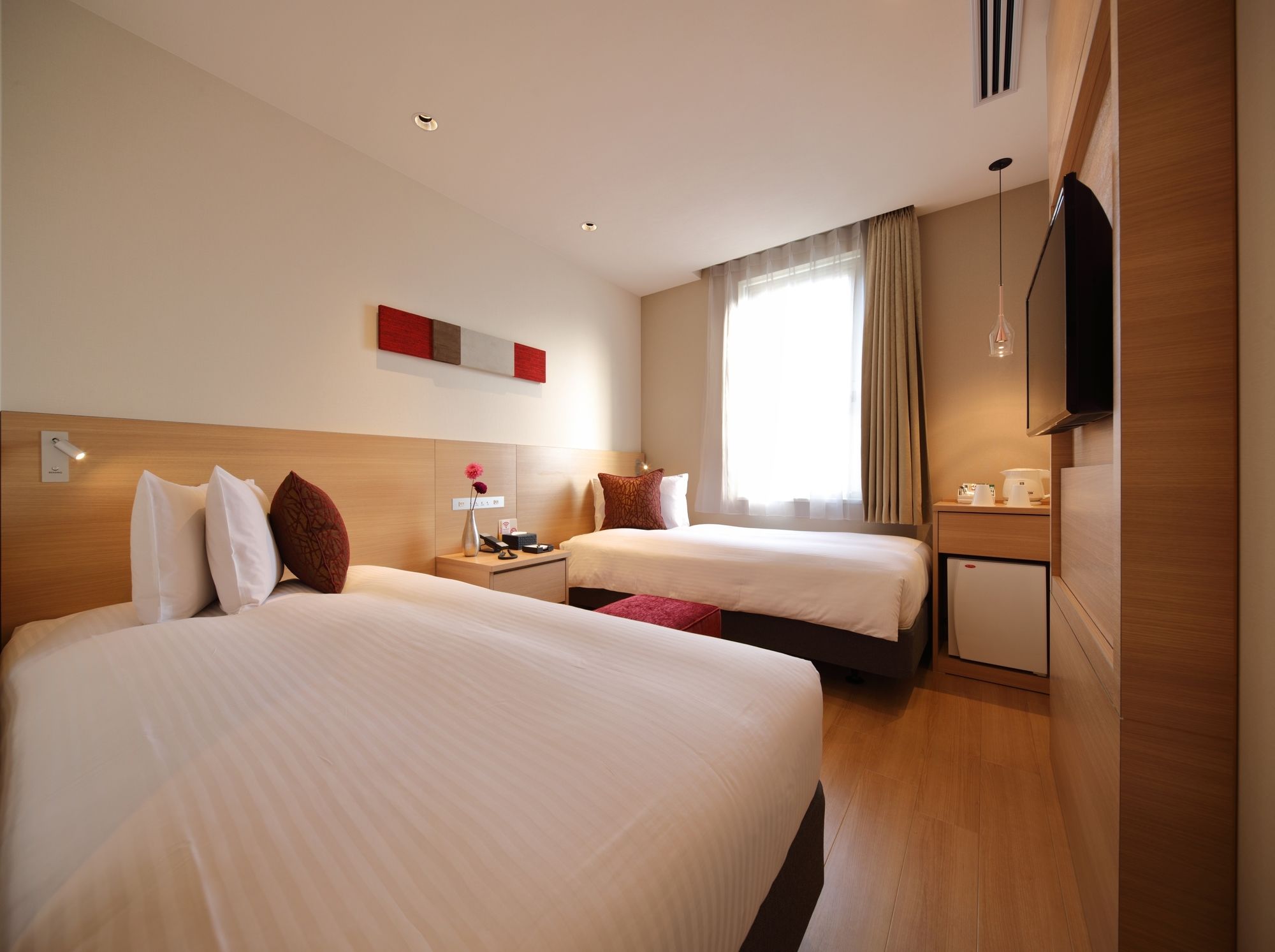 Red Roof Inn & Suites Osaka Nipponbashi
