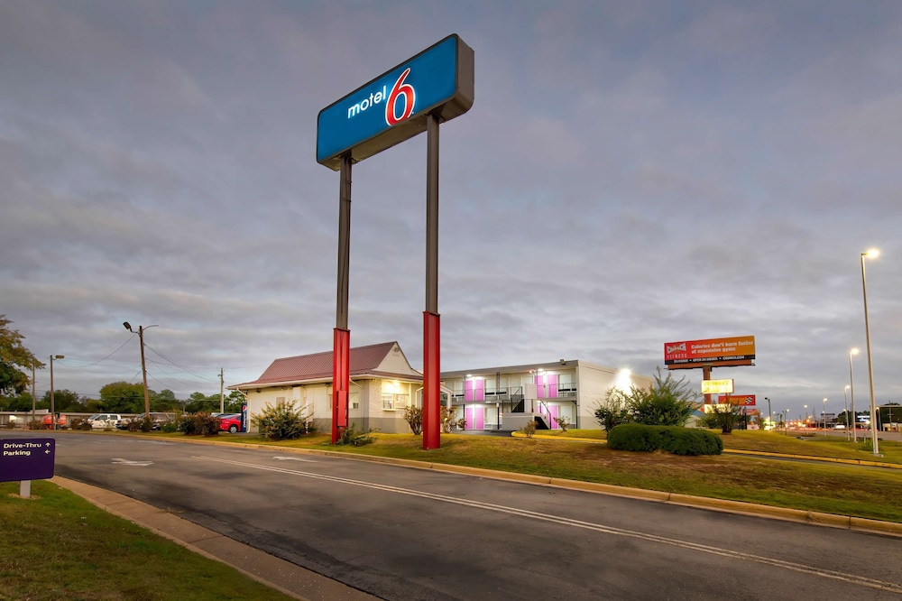 Motel 6 Tuscaloosa AL – University