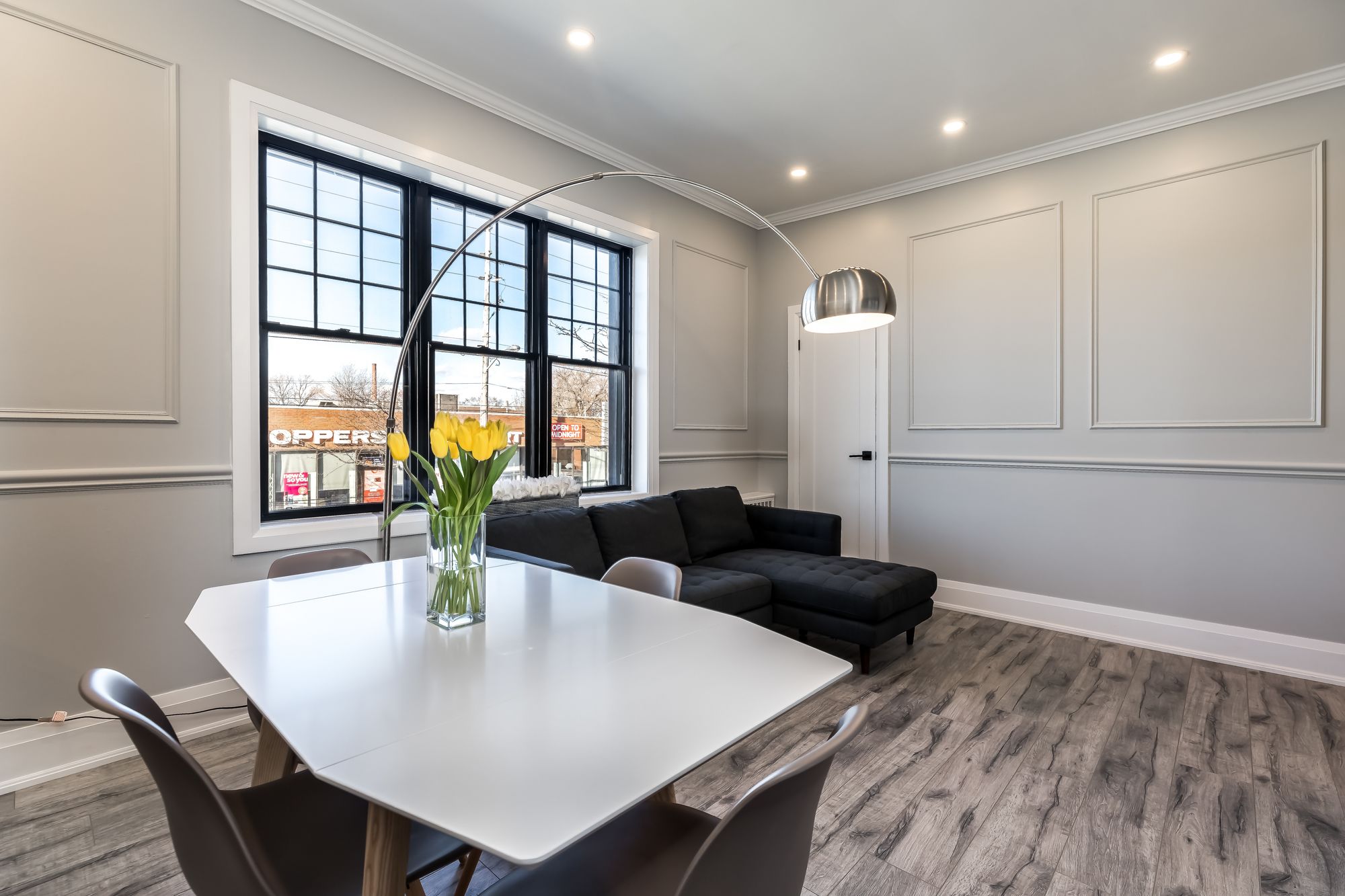 Applewood Suites Etobicoke