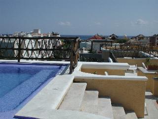 Las Palmas Condominios