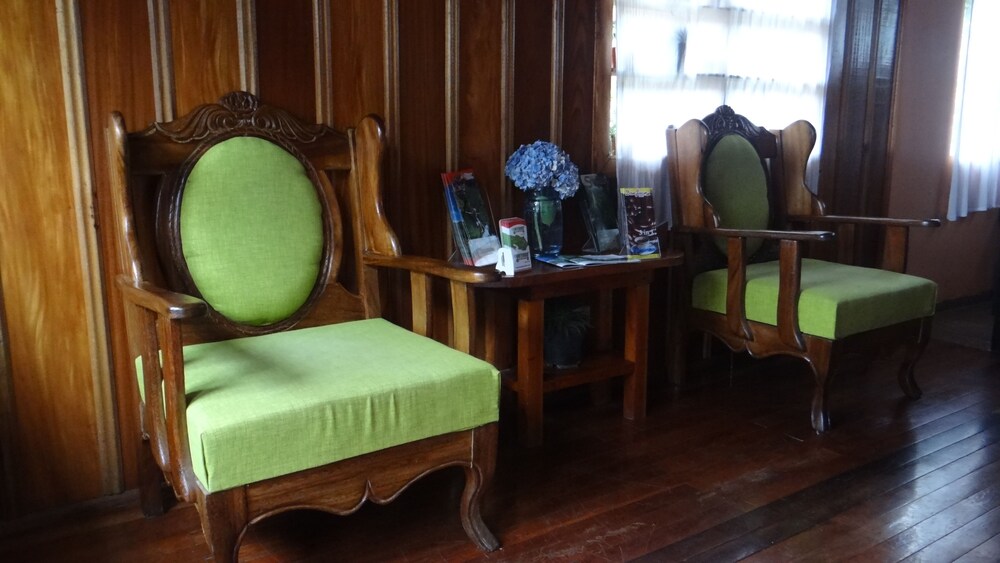 Hotel Forest Dreams Manakin