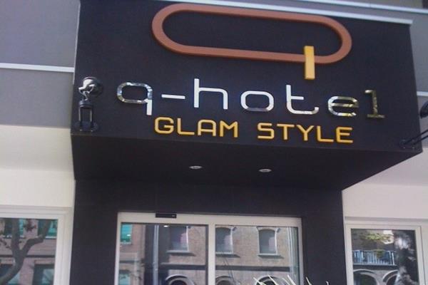 Q Hotel