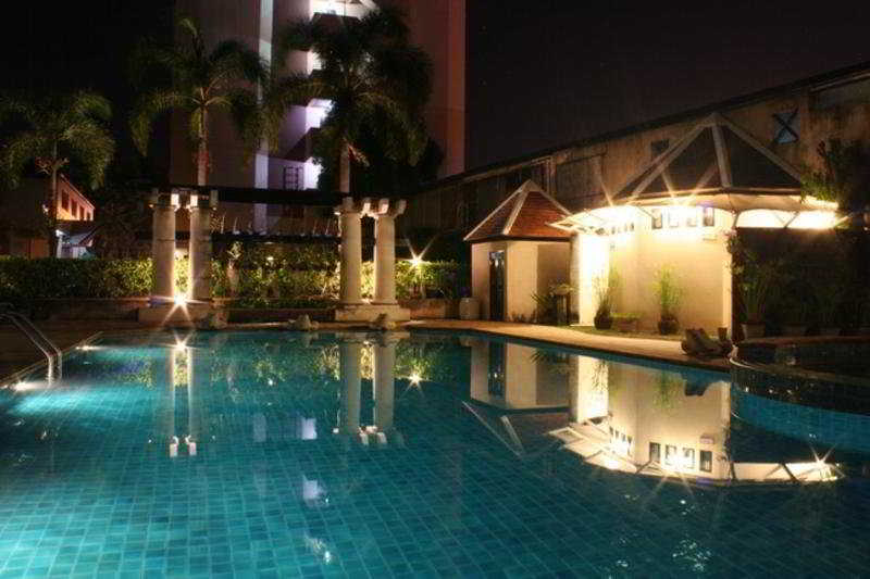 Lantana Pattaya Hotel  Resort