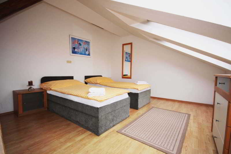 Jungmann Apartments