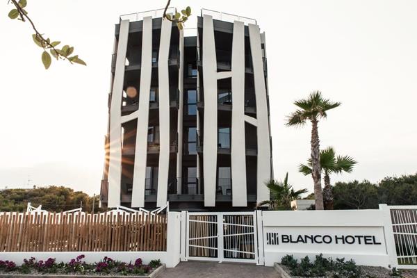 Hotel Blanco
