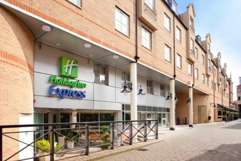 Holiday Inn Express London Hammersmith