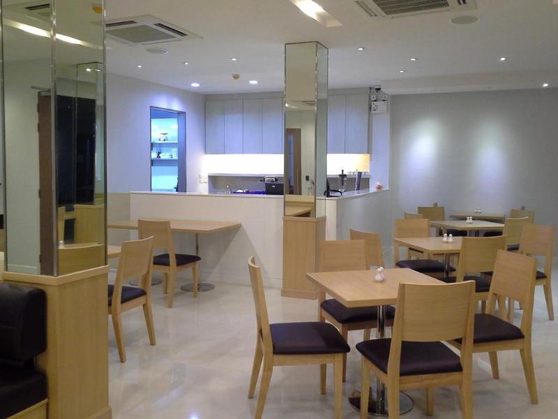 S3 Residence Park Hotel