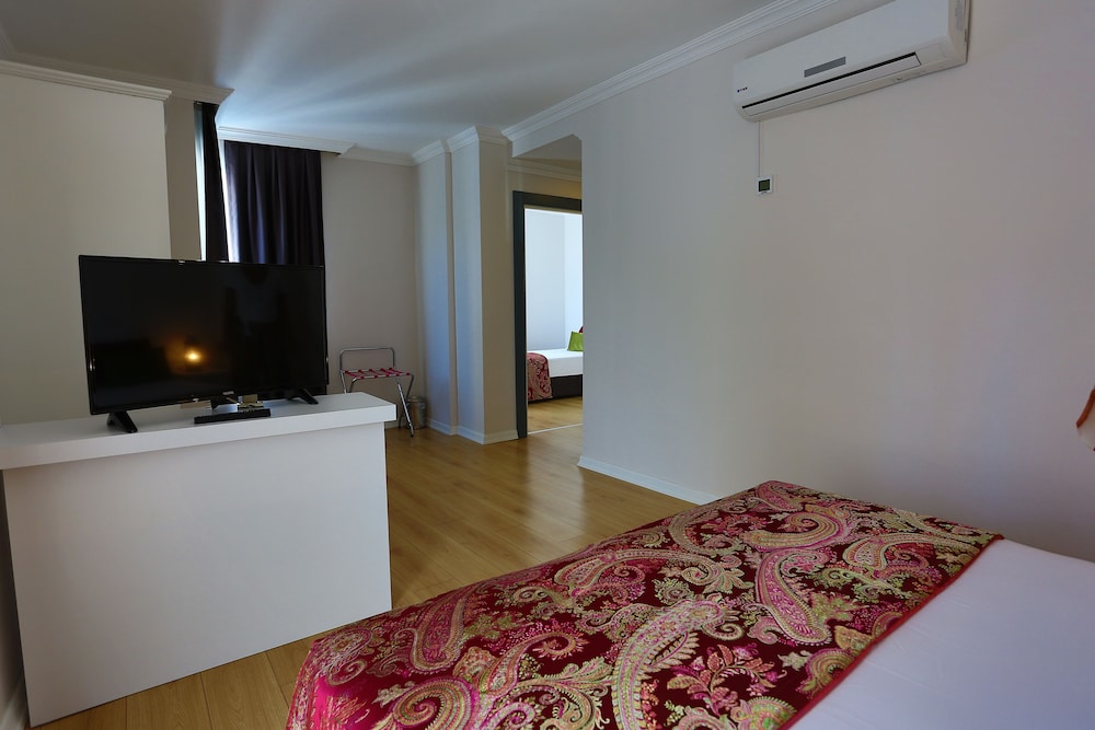 Pamira Hotel