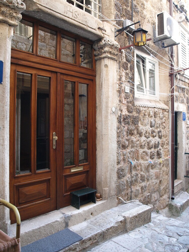 Rooms Vicelic Guest House
