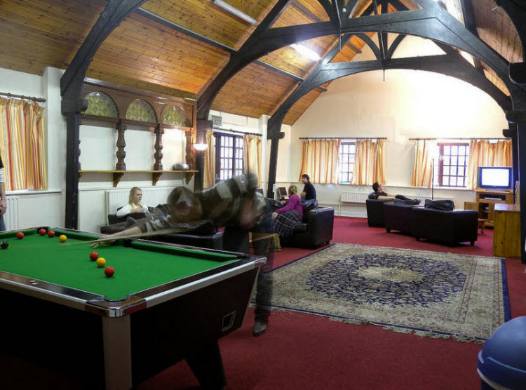 Kinlay House Hostel