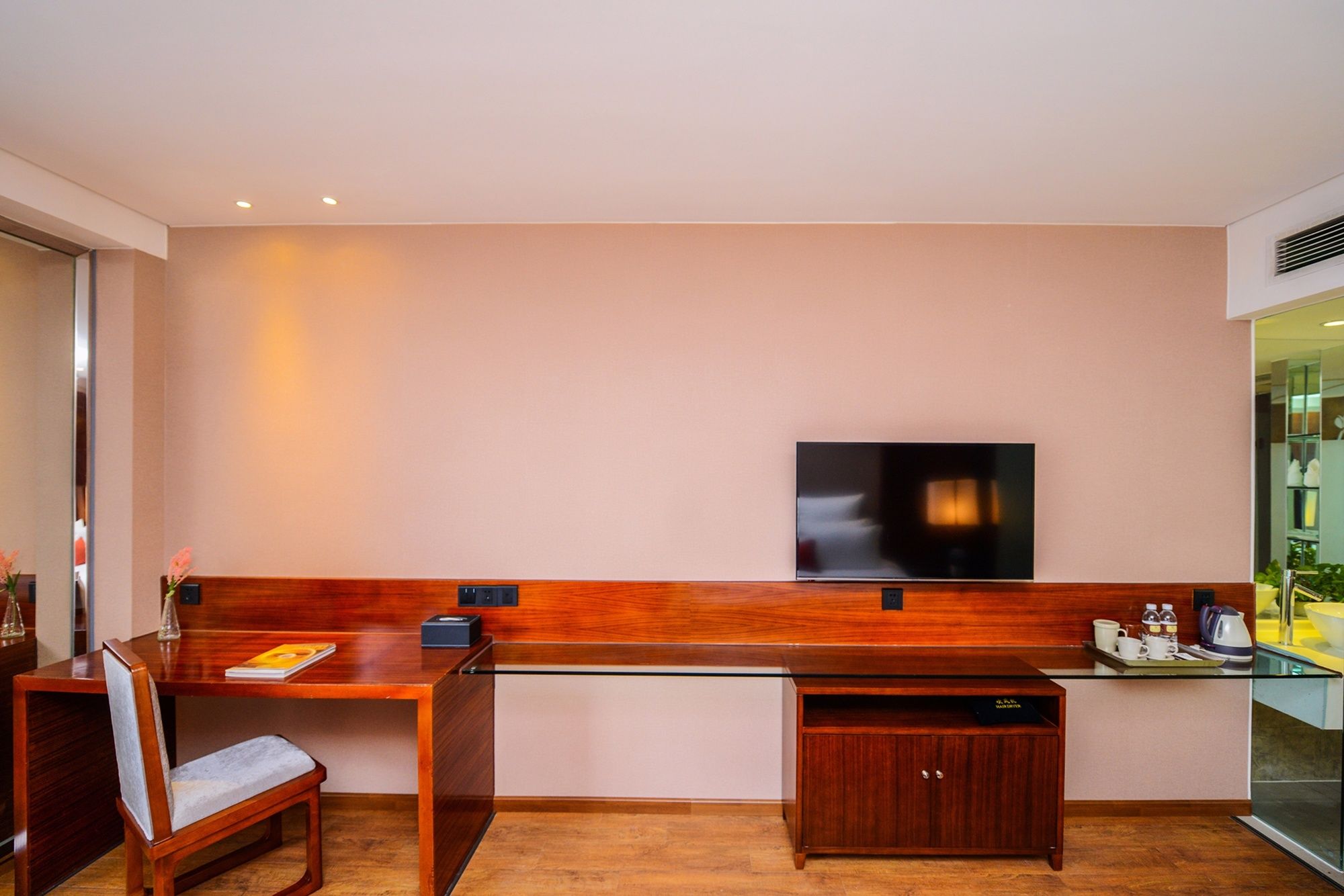 Benison Hotel Guanyin Bridge