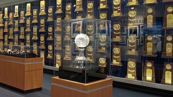 Luskin Hotel And Conference Center