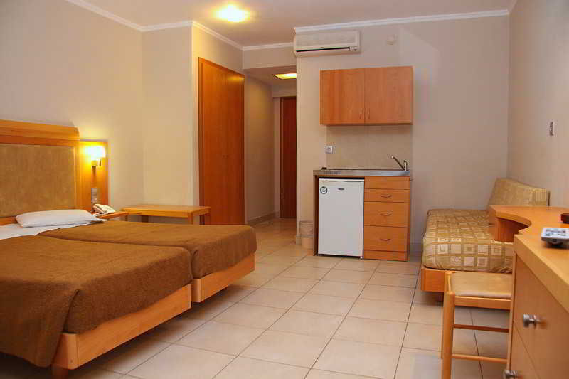 Saint Constantine Hotel