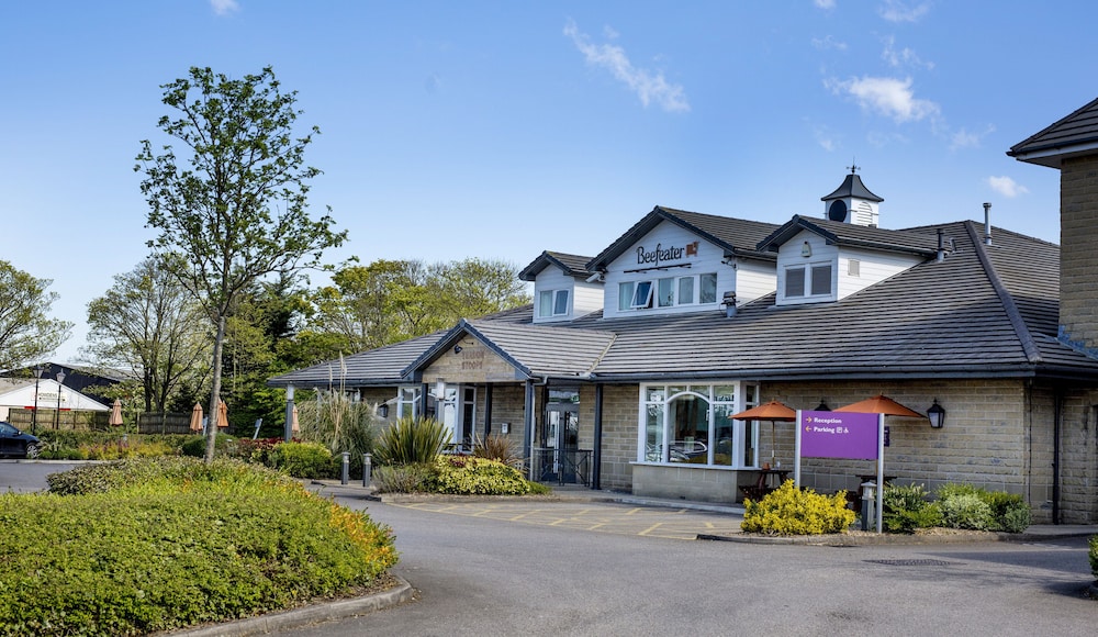 Premier Inn Leeds / Bradford Airport