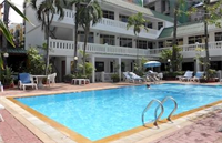 Expat Hotel