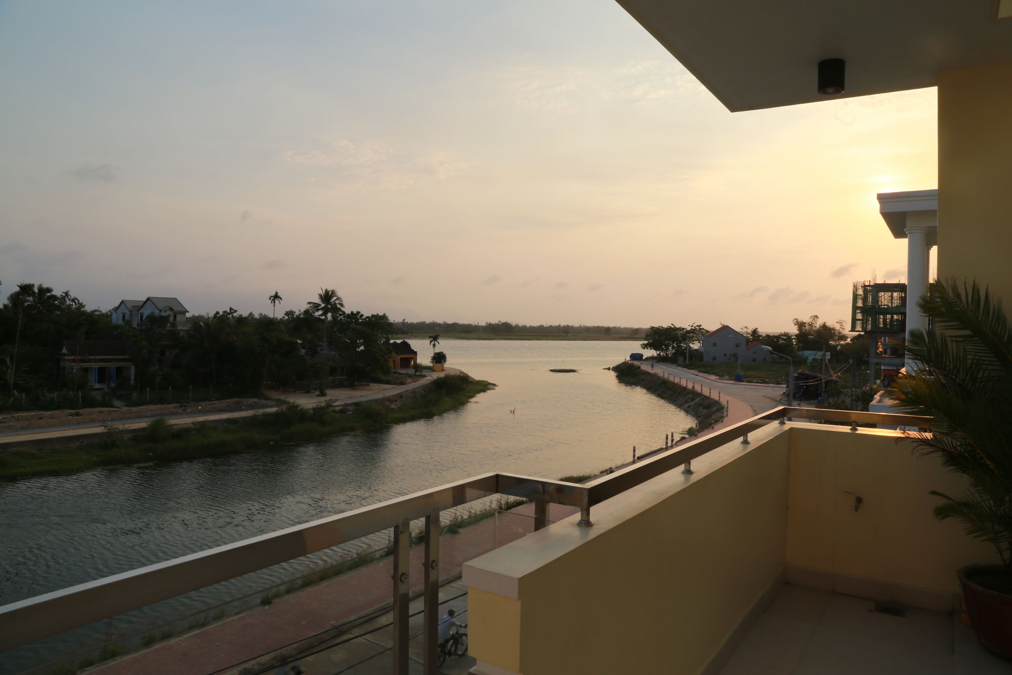 Dong Nguyen Homestay Riverside