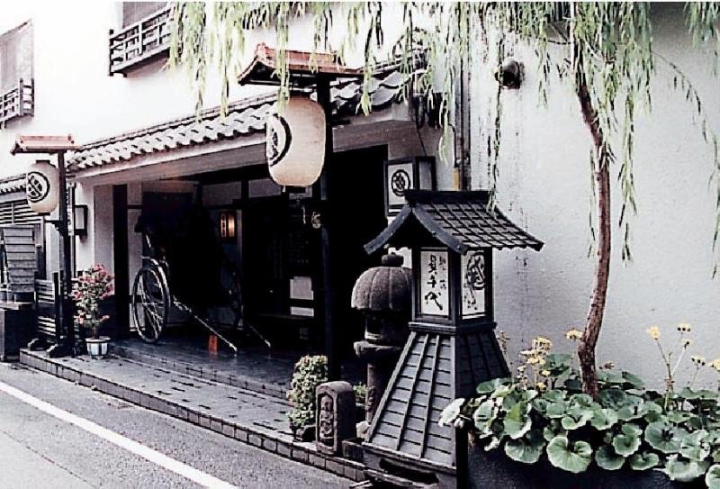 Sukeroku No Yado Sadachiyo