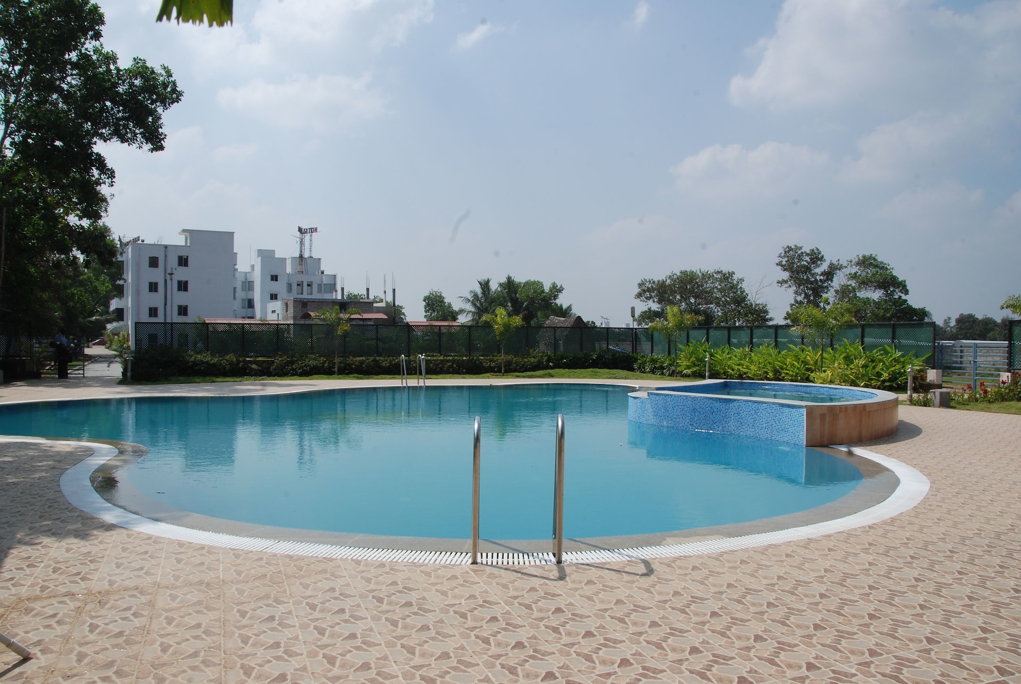Leisure Vacations Hotel Milestonnez