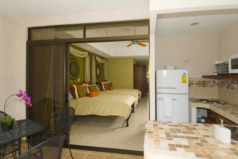 Hotel Pumilio Mountain & Ocean Hotel