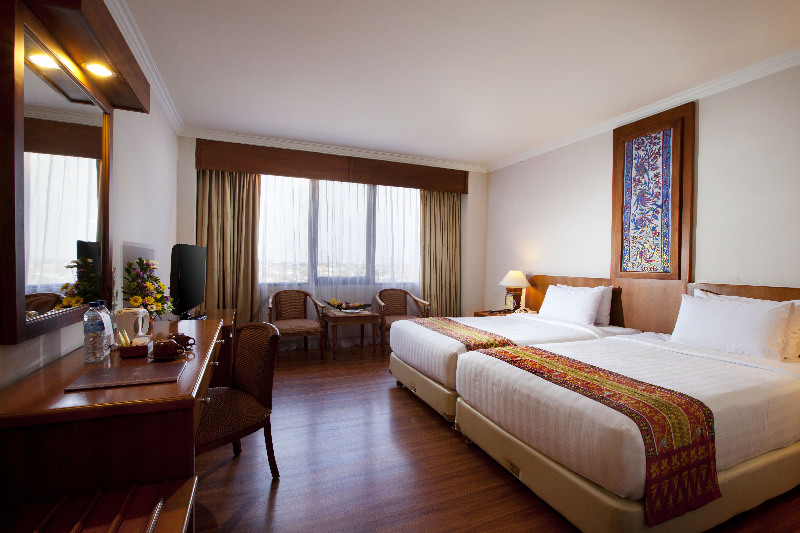 Inna Garuda Hotel AND Convention AND Business
