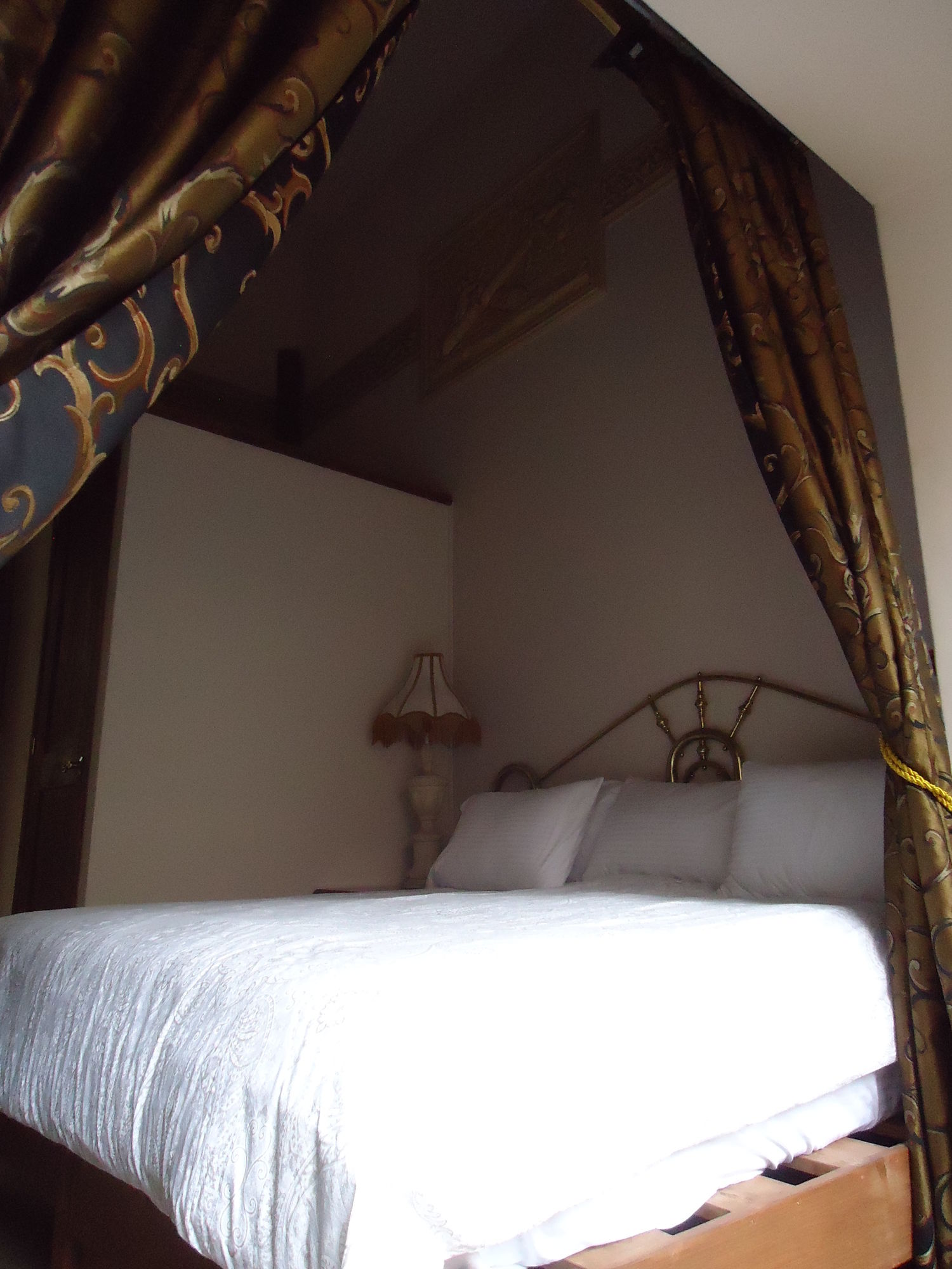 Leonora Hostal - Hostel