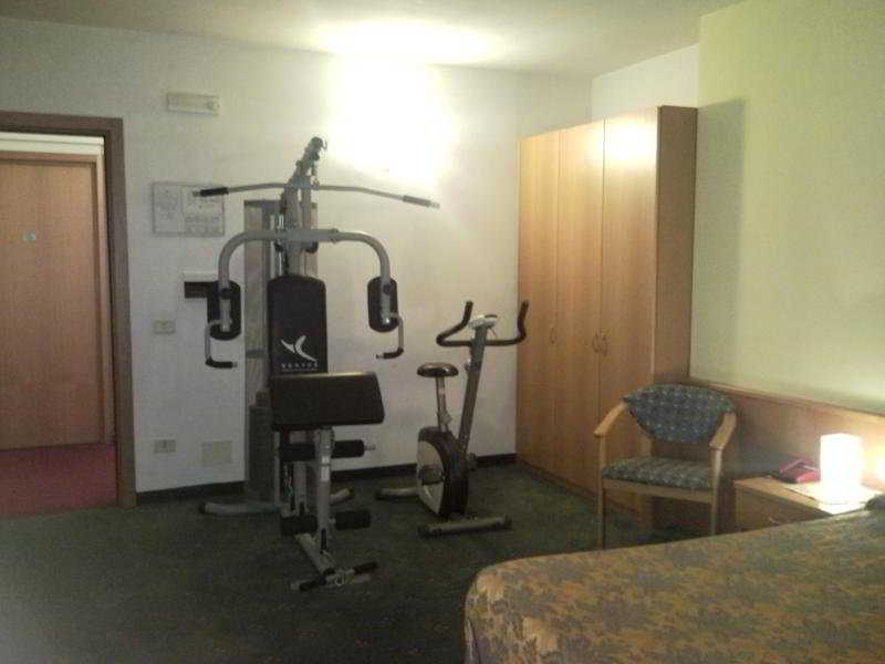 Ascot Lodging