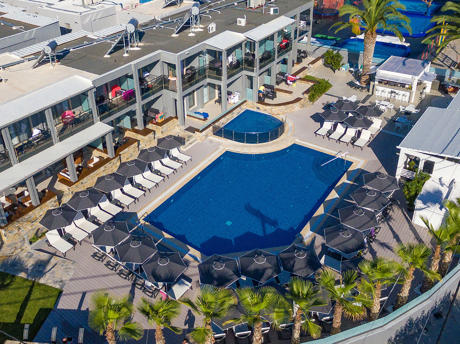Dionysos Hotel & Suites