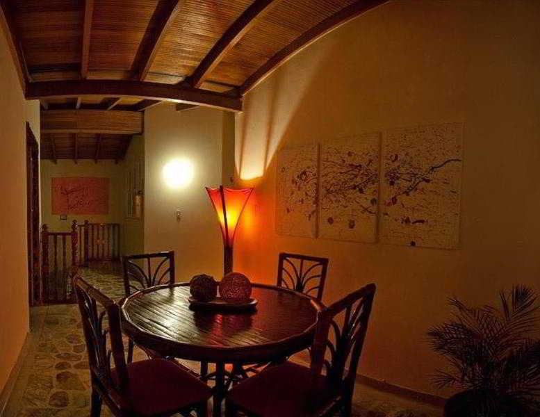 Guest House 61 Prado