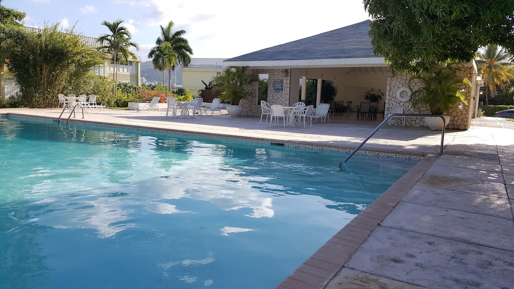Seawind On The Bay