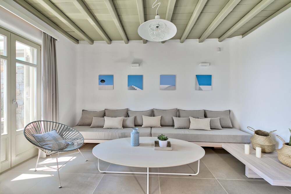 Pasithea Villas