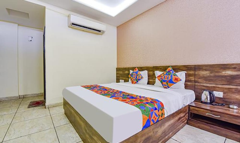FabHotel Padmavati Palace Mansarovar