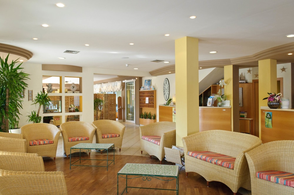 Family Hotel Pinetina Mare