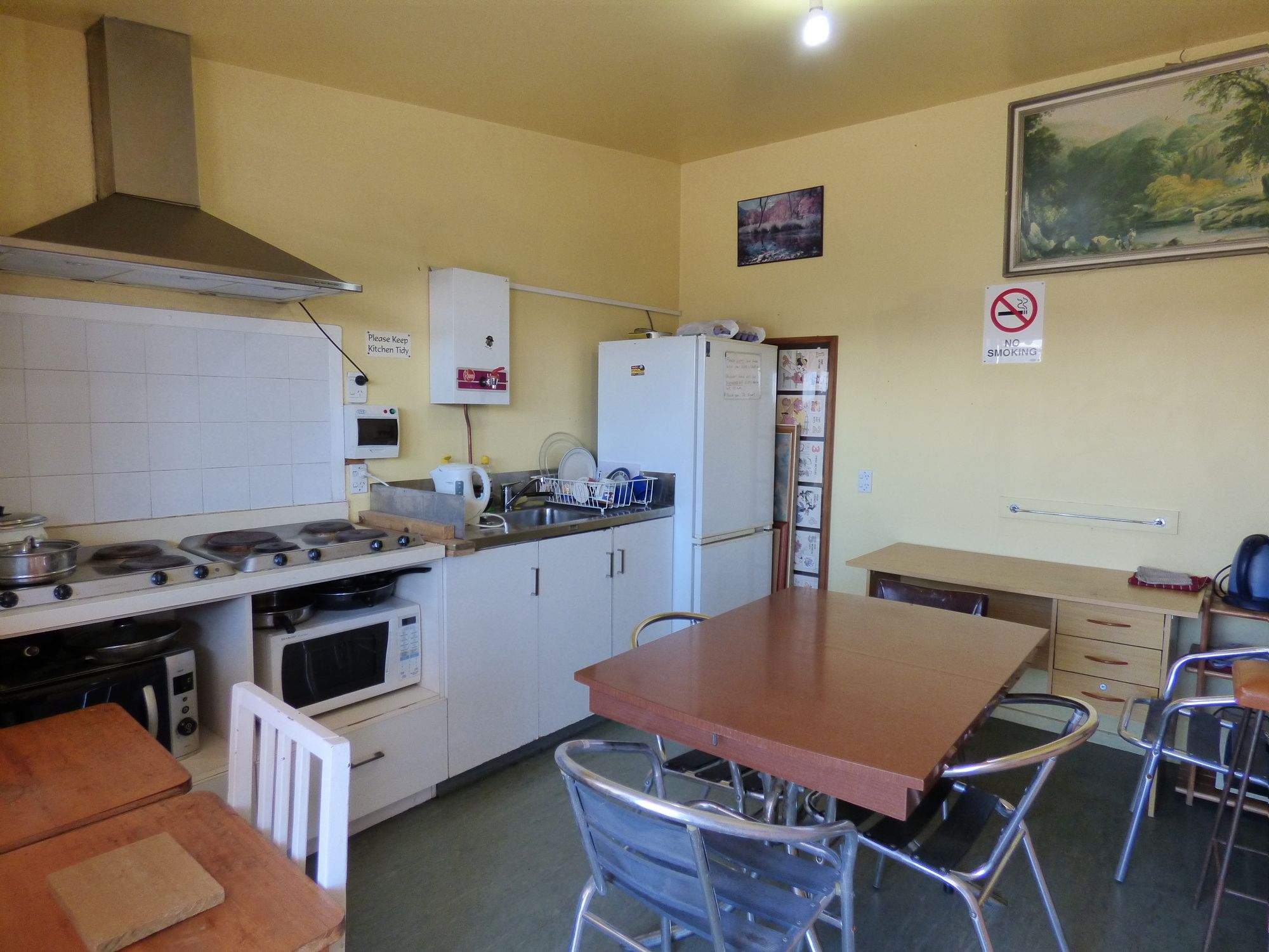 Racecourse Backpackers Hostel